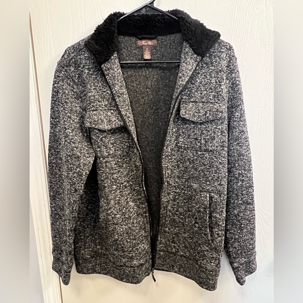Tasso Elba zip up jacket with pockets. Great condition. Size Medium.